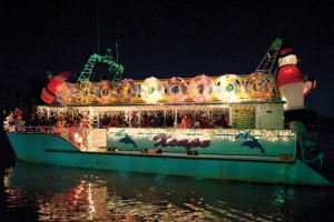 Lighted Boat Parade pic1